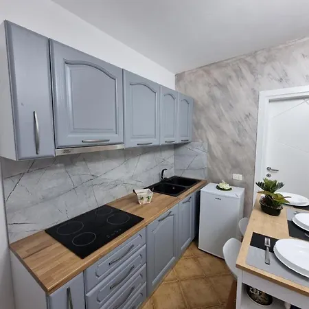 Studio Vlora *